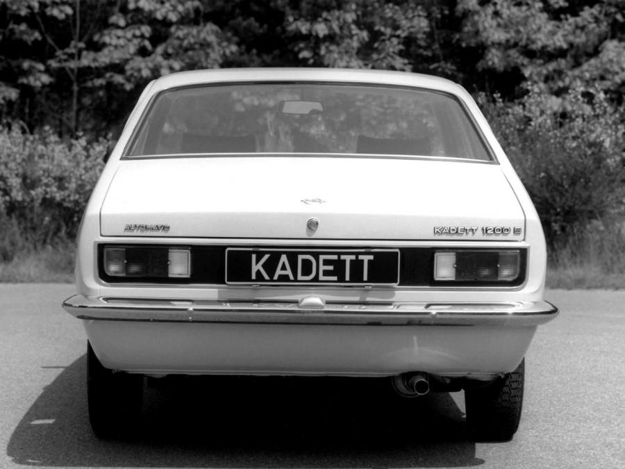  Opel Kadett Coupe 1973 года  (фото 7 из 11)